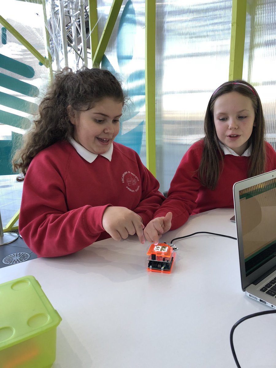 Kininmps's tweet photo. We had great fun coding with Arduino @gsc1 #KIMstem https://t.co/blHy0P1wl2
