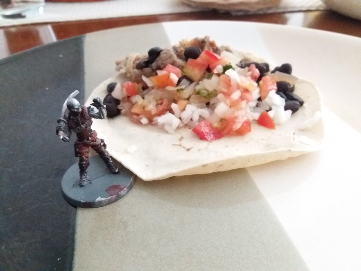 MochilasChasm's tweet image. #3rdOffensive #queremostacosdeverdad @SrMassacreAGL Comida de negocios entre el manager de los Mexadomos y el nuevo Aristo del equipo!
