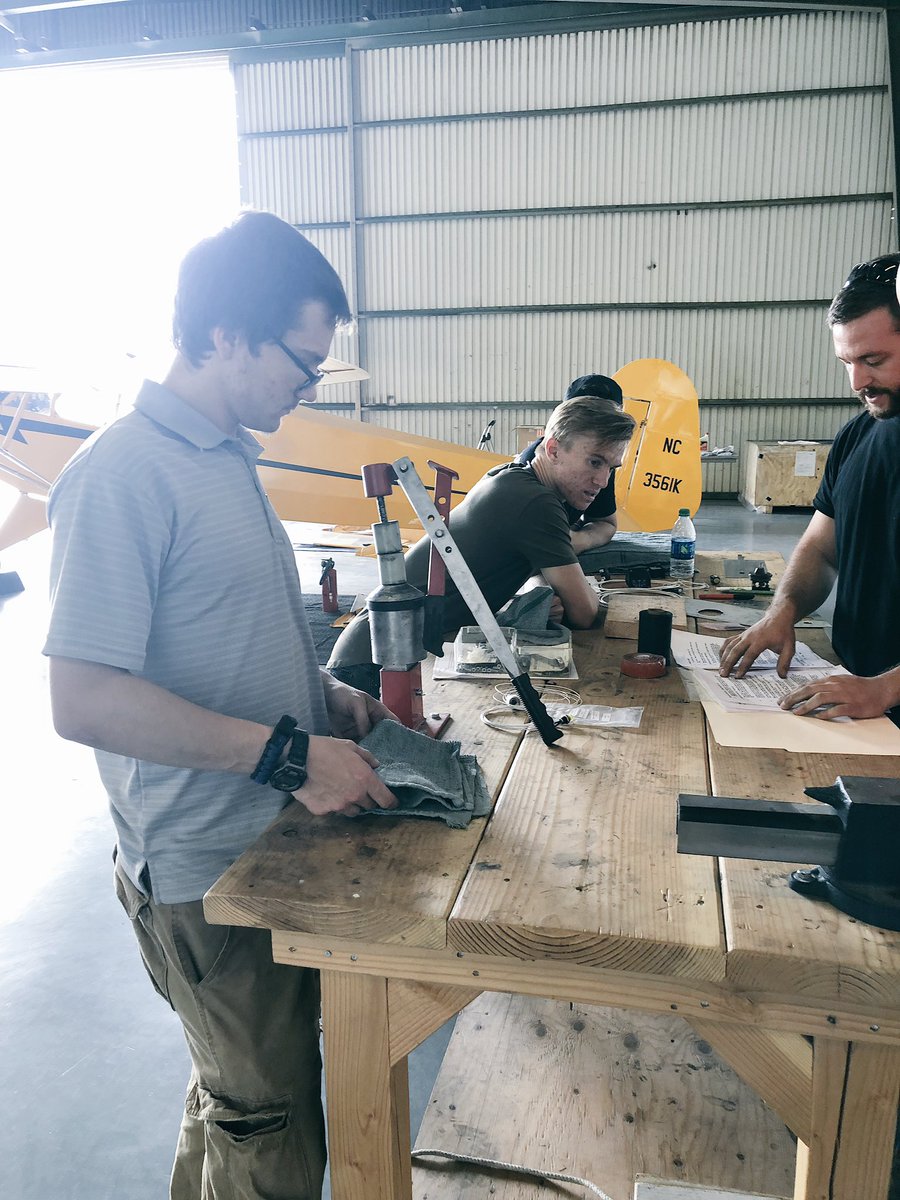SHHSAviation's tweet photo. Intern Mechanic briefing https://t.co/GJanvlSPzQ