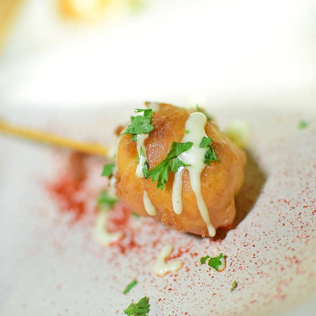 RainforestCarib's tweet photo. What an incredible week of delicious food, awesome chefs, entertainment and many moments shared!
#JFDF2018 was amazing and the #RainforestSeafoods Team is so proud to have been the official #seafood sponsor. #JFDF
📷 - @jafoodanddrink https://t.co/vZdCyvZgtr
