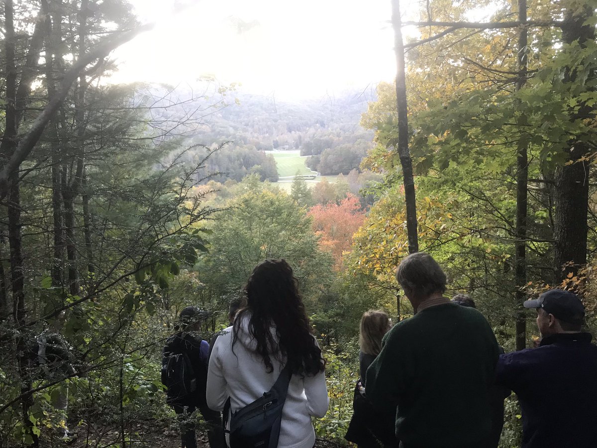 blackberryfarm's tweet photo. Embracing the season and reaching new heights with our hiking event Autumn Summit! #autumnsummit #blackberryfarm #blackberryyear https://t.co/YekgKk9OFQ