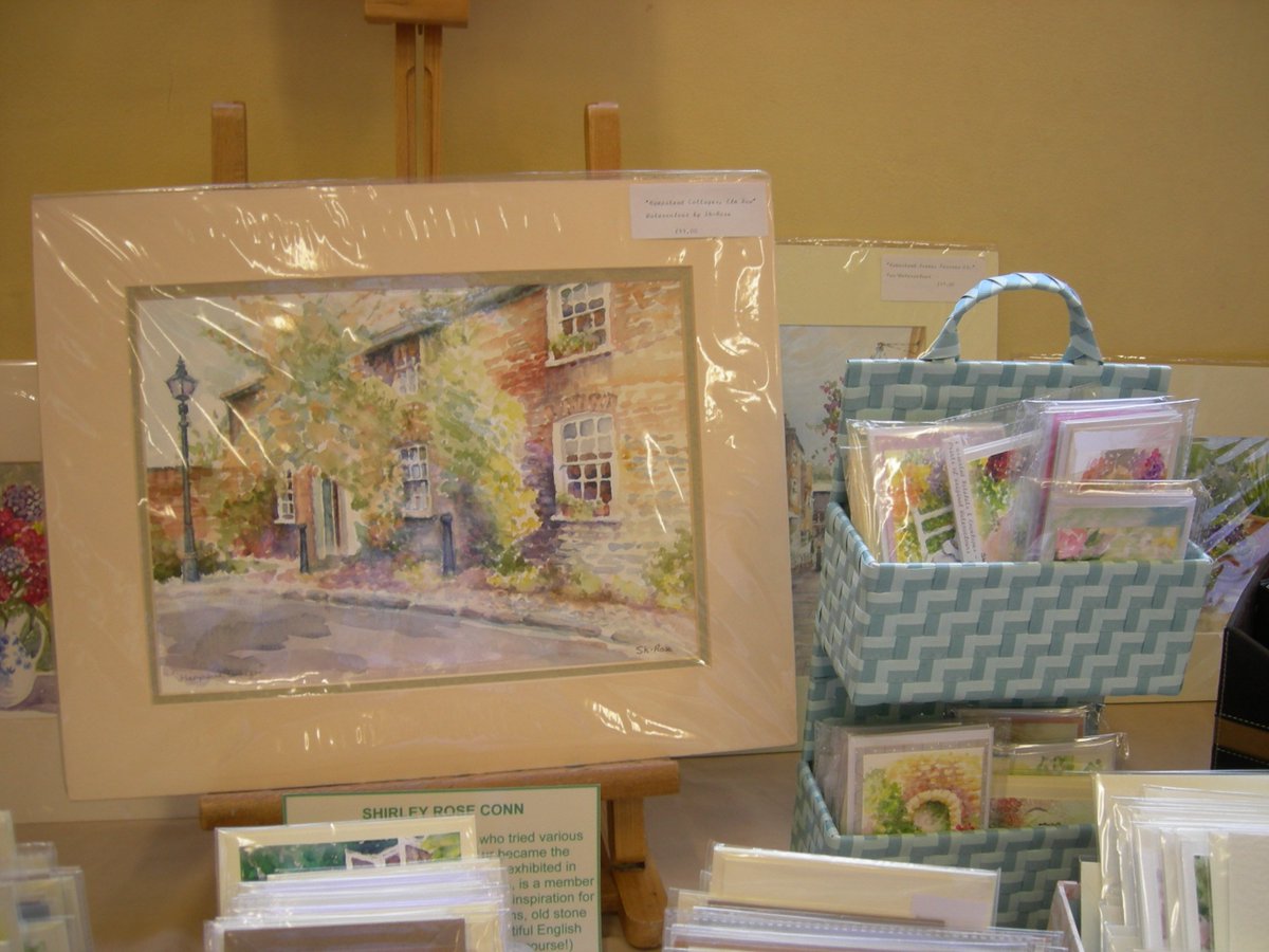 CraftNorthwood's tweet image. Next market Sat 3rd Nov. bit.ly/1h0B3Q8    Beautiful handmade crafts to browse &amp;amp; buy. Great gift ideas! Hands-on crafts for children. Pls RT @LoveRuislip @WhatsOnGWL @NortholtLocal @mynorthwoodnews @RuislipOnline