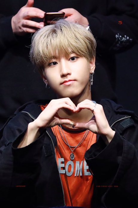 HanjisungOnly's tweet photo. Love 

#한지성 #한 #스트레이키즈 #HanJisung #Han #StrayKids https://t.co/9tH6IjYFJN