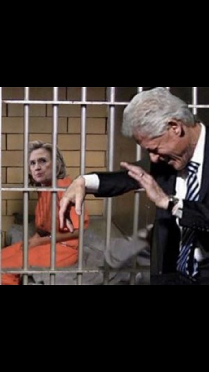 uknounome's tweet photo. I want to be rich but I’m not going to rob a bank! I would like to earn it like normal people. #CrisisOfCharacter #CorruptClintonNetwork Do you like my Halloween costume it’s from #MyOriginalCrookedHillaryLine https://t.co/x3sdNiM7Dz