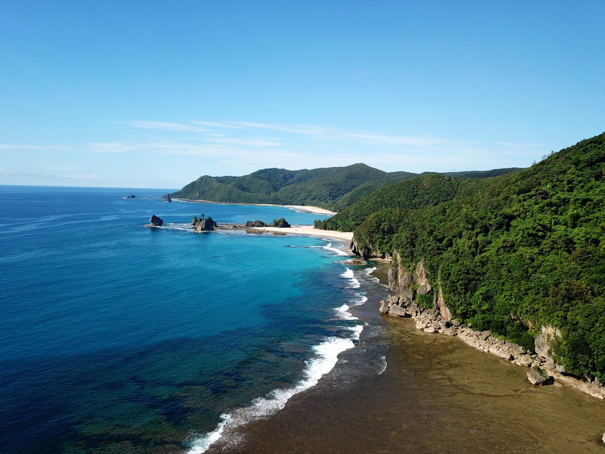 MerlijnvanWeerd's tweet photo. Typhoon #Yutu (#rosita) made landfall in the sparsely inhabited coastal area of the Northern Sierra Madre Natural Park on the boundary of #Palanan and #Dinapigue. There are several Agta settlements here (map). Photos (May 2018) show the exact area of landfall. #RositaPH #Yutu https://t.co/aDGq4QcroB