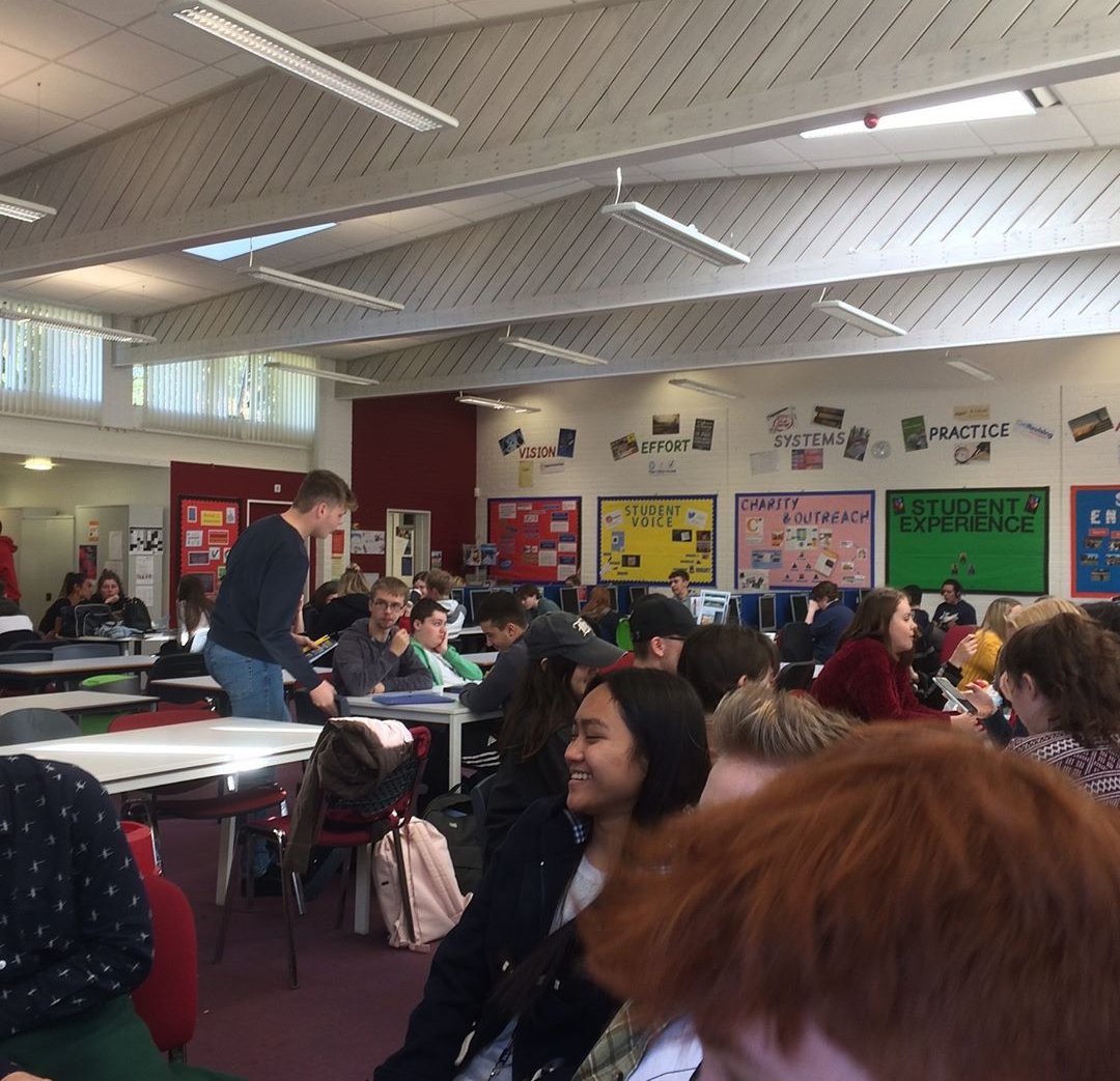 SPH6thForm's tweet image. Great first day back and welcome assembly @PhilipHowardCHS! Looking forward to this next term in the build up to Christmas 🎄⛄ #Motivation #gettingbackintoit