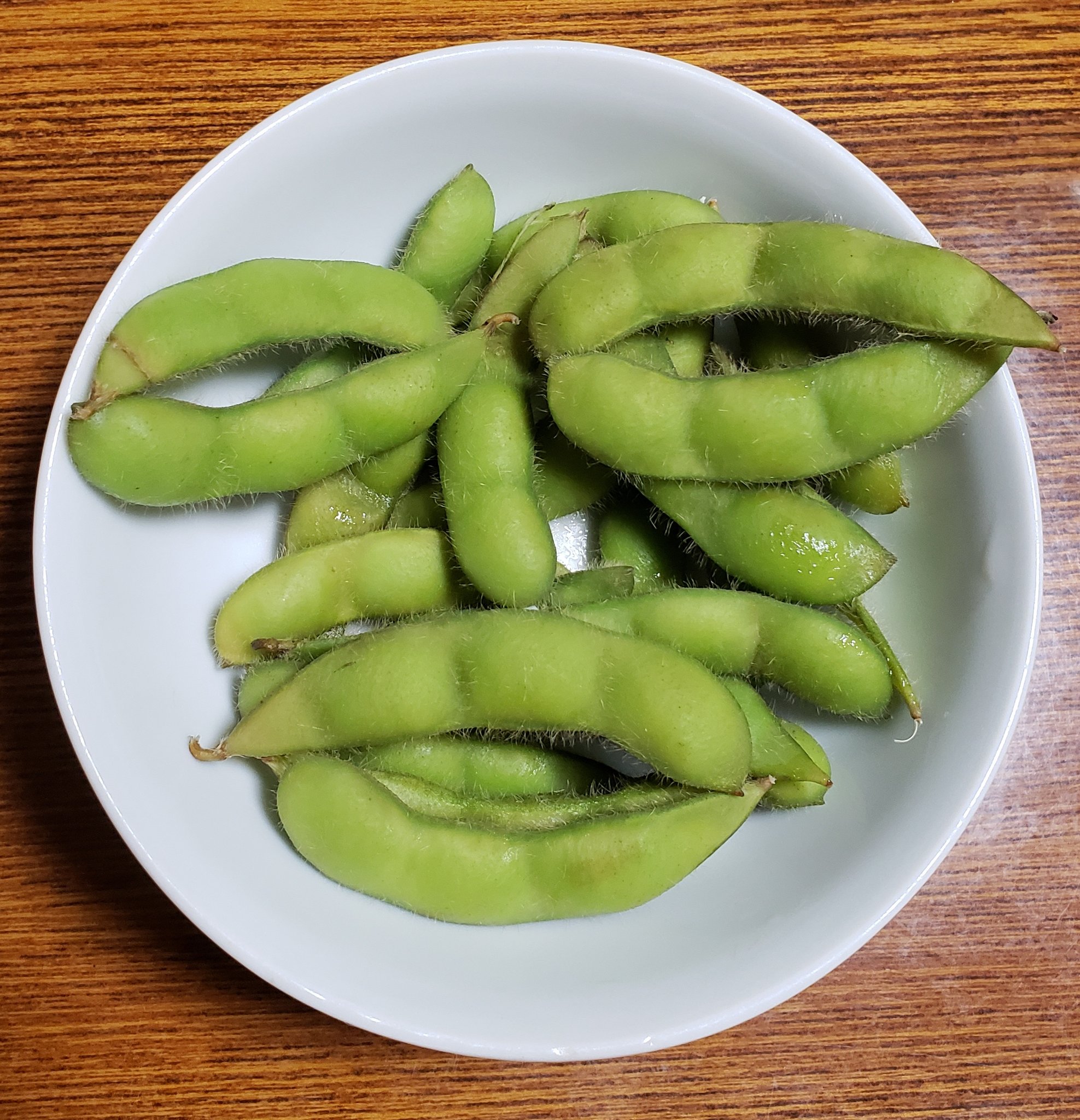 かめ の いきなり出てきてごっめーん まことにえだまめーん おはようございます 今日も１日宜しくお願いし豆 ๑ W ๑ ﾉ 枝豆 かめ顔笑 T Co Maftog61hr Twitter