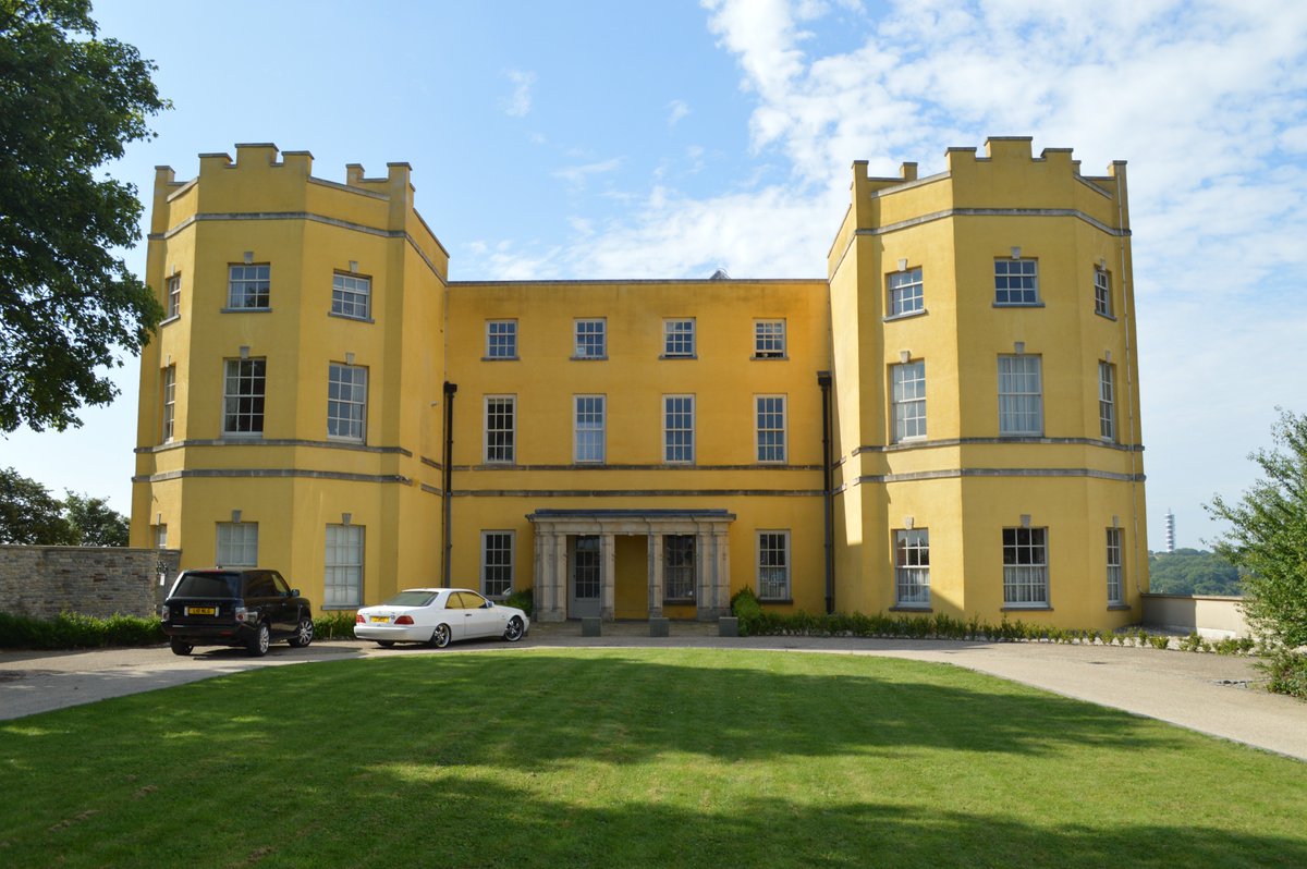 The Dower house was built in 1563, In 1908 it was leased to Harold Nelson Burden for housing people with learning difficulties. In 1949, it was taken over by the #NHS until the 90s. In 2004 restoration was completed and it was converted into apartments. #Bristol #BristolFacts
