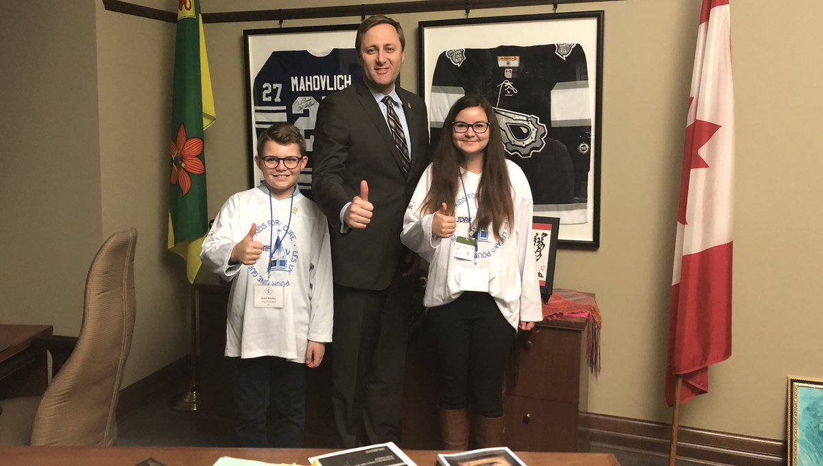 DiabeticDuke's tweet photo. Ended Day 1 of #KidsForACure 2018 with MP @BradTrostCPC 

We appreciate your continued support. 👍🏼

#KidsForACure
#DiabeticDuke
#TeamT1D
#ThumbsUpForBroncos
#ThumbsDownForDiabetes https://t.co/yKXlSn1ZNM
