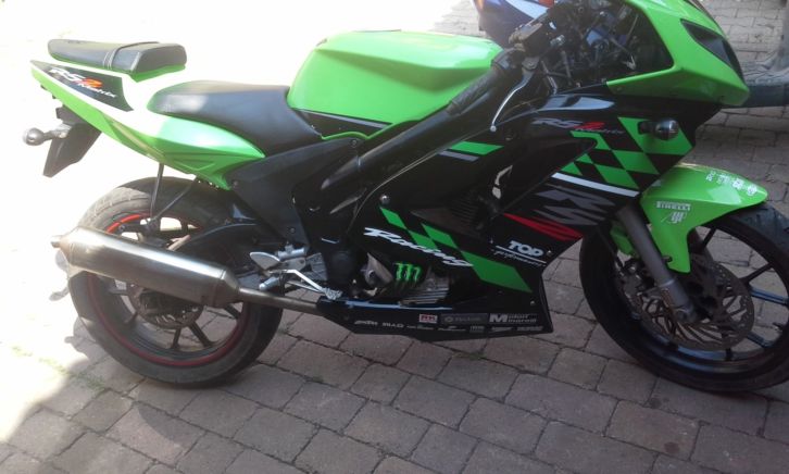 iqaxoRonn's tweet image. Matrix2 mit yamaha vl5 125 motor A1 Führerschein #Matrix2 bit.ly/2Rq6Xtt matrix2 125ccm gepflegter