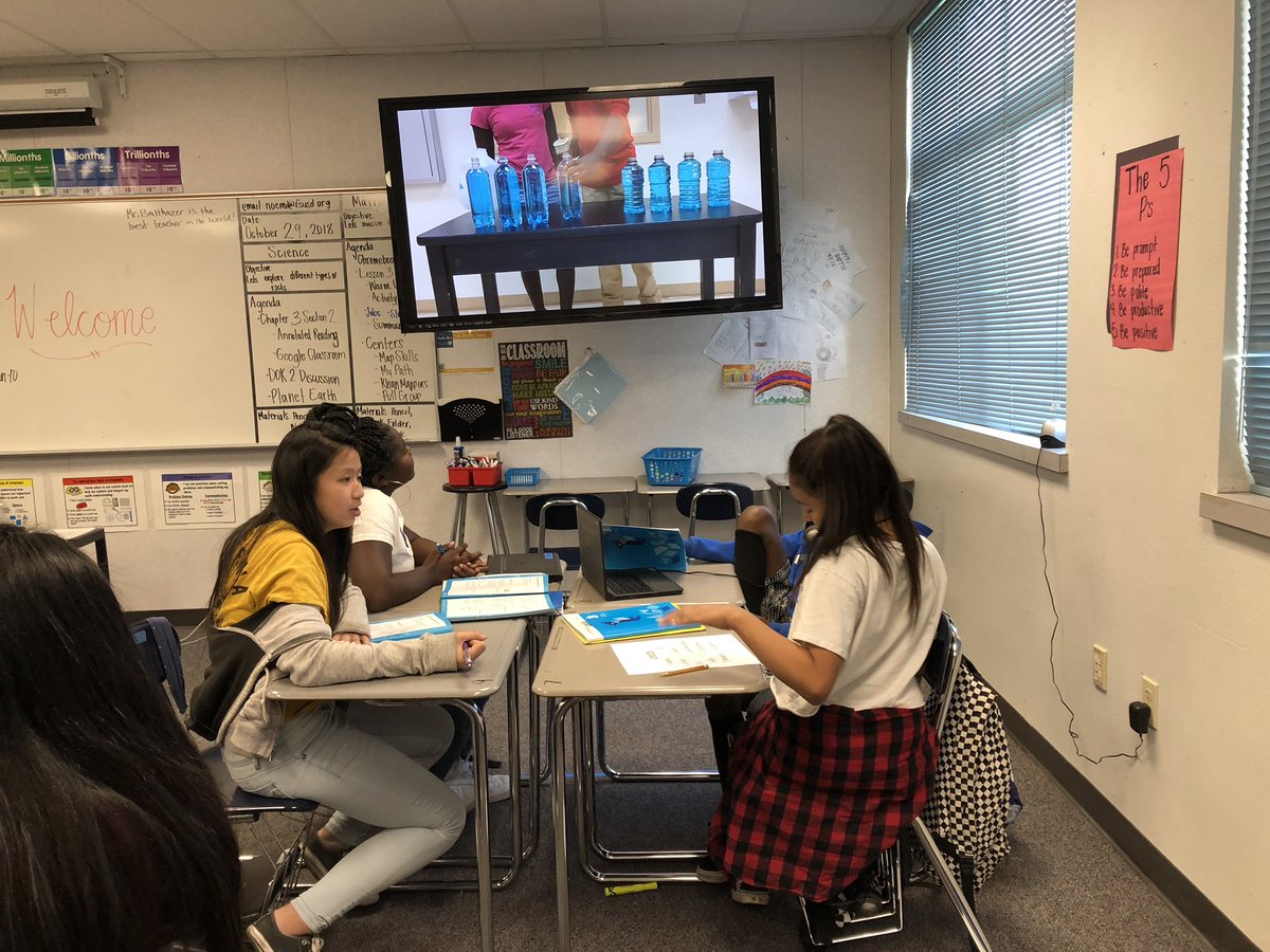 Noemi  Lay tweet media