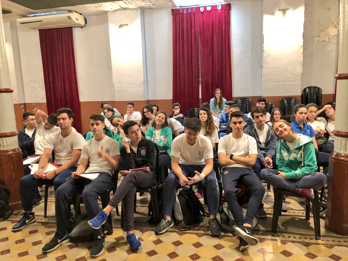 FedePrada's tweet photo. Maratón de seminarios de #biotecnología aplicada a la #sadud. Hoy fue el turno de “Terapia génica” en el Pio IX. Cuatro cursos y tres charlas buenísimas con los estudiantes súper enganchados ¡Gracias por la invitación! @UADEoficial https://t.co/amaCLWe5Cs