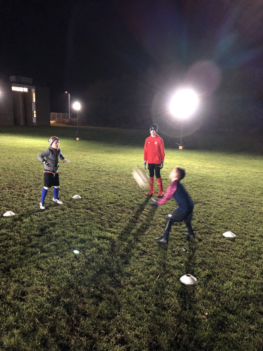 matt76smith's tweet image. No @AcademySTFC training tonight for Dylan, but back helping the youngsters out at his old grassroots team @DurringtonFC #socialcorner #passontheknowledge #GkUnion #development