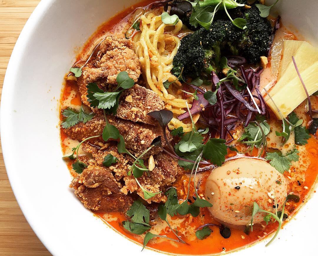 It’s definitely getting chilly out so we are here for you in the comfort food department! Hot and Sour Chicken Ramen, with crispy #farmandfieldbutchers chickens, Thai style coconut and chicken bone broth. Try one tonight! Eat here or take it out! Open til 7! #yyj #yyjfood #pang