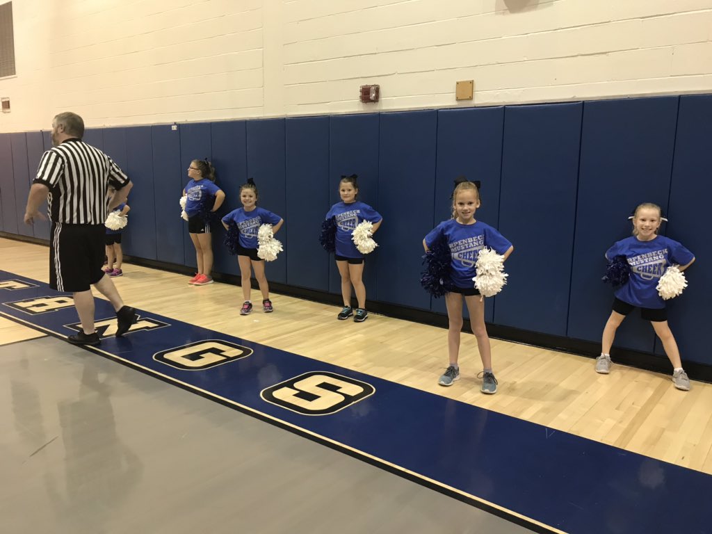 servizzi_teach's tweet photo. We got spirit yes we do! We got spirit how ‘bout you? The start of the 2018 Basketball/Cheerleading season is upon us! We are proud to be a Mustang! ⛹🏻‍♀️#boone2020 #MightyMustangs @EES_Mustangs #MustangPride https://t.co/cX44POIi8M
