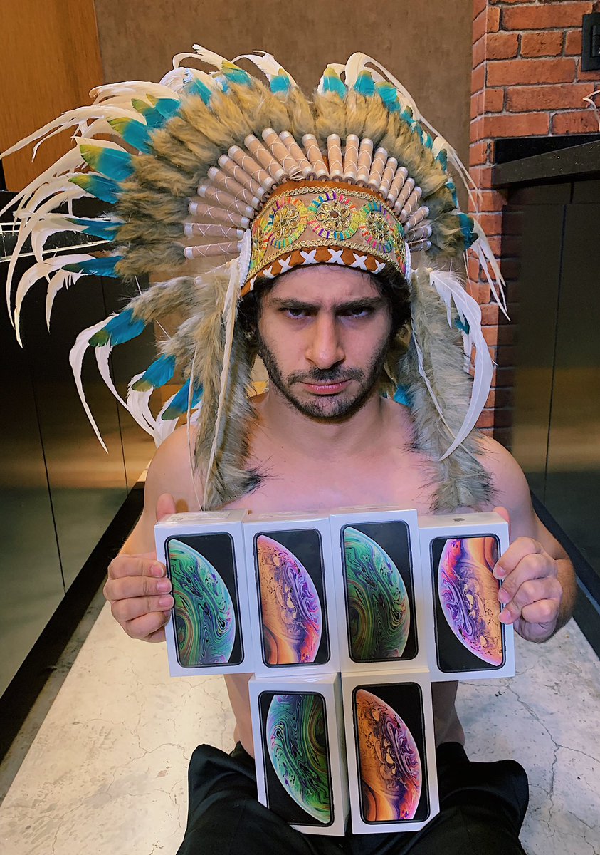 DebRyanShow's tweet image. Tan solo faltan unos días para terminar esta locura de #Rayito3 estén pendientes, los quiero y gracias por el apoyo. ❤️📱