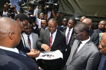 Voir l'image sur Twitter