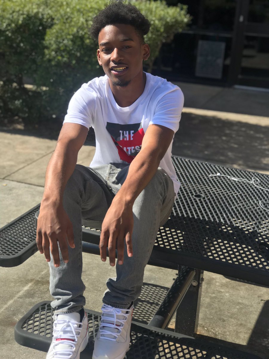 guaposhoota's tweet photo. im posted ina nawf no it aint safe cause you ain’t came hea 💢 https://t.co/5pilMQK2xI