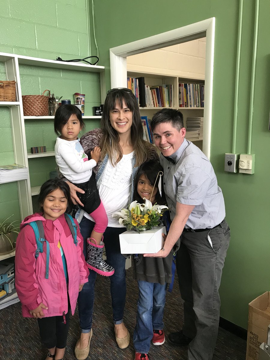 iamDr_D's tweet image. Principal Lauren Evans @AVLPrimary receiving a gift of appreciation from a student and mom. What a wonderful surprise!! #TheACSWay