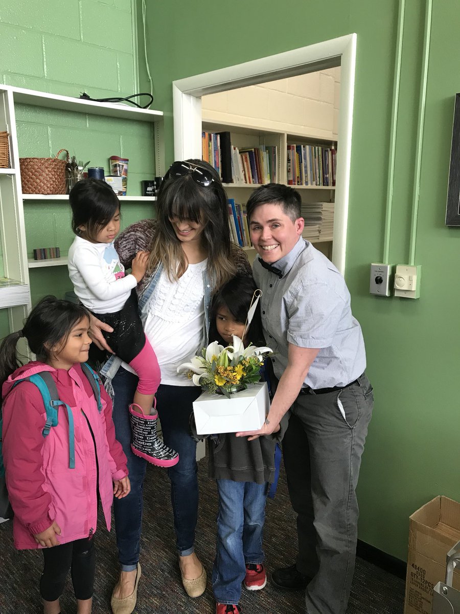 iamDr_D's tweet image. Principal Lauren Evans @AVLPrimary receiving a gift of appreciation from a student and mom. What a wonderful surprise!! #TheACSWay