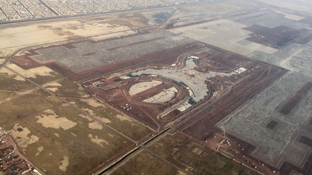 ElFinanciero_Mx's tweet image. #ÚLTIMAHORA Moody's rebaja la calificación de los bonos del NAIM y la deja al borde del grado 'basura' bit.ly/2JovNqE