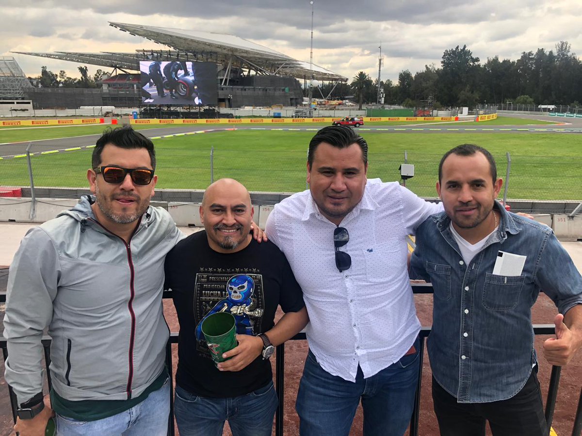 nephosit's tweet photo. ¡Felicidades a los ganadores de una experiencia de velocidad!
Premiar y consentir a nuestros clientes siempre será lo más importante
#Formula1 #NephosIT #GranPremio https://t.co/TvPMuhA9XS