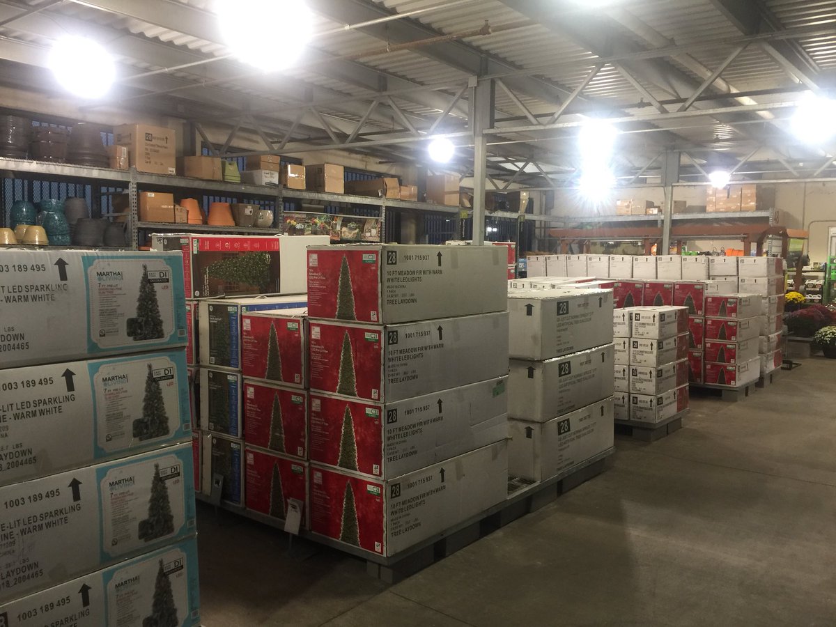 kawan15814705's tweet photo. Great job Team with the Christmas tree pack out @eagleking2013 @StevenReynaHD @tavares_gabe @lisapollard731 @BailonStephany https://t.co/DYVitmkaNh