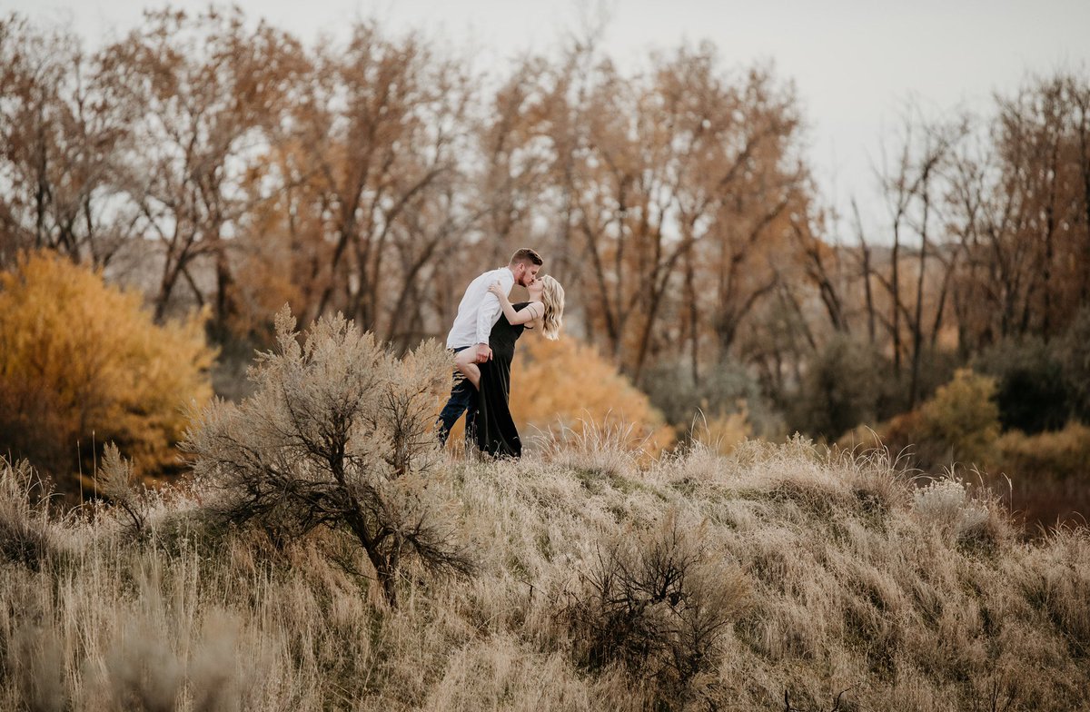 little_one66's tweet photo. can we please talk about how PERFECT these photos are? I’m obsessed. https://t.co/urELk4YadA