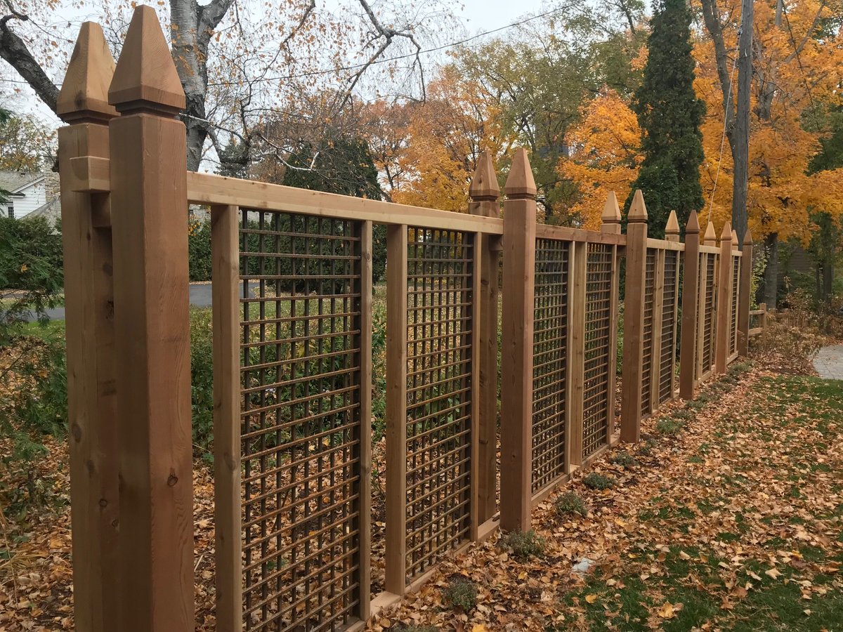 Yardscapesinc's tweet photo. Just installed! This custom metal trellis fence was designed by Dave Kopfmann and built by our in-house carpenter, Ben!
#yardscapesinc #designbuild #woodandmetalfence #customfencing # https://t.co/9HtMvF0qqA