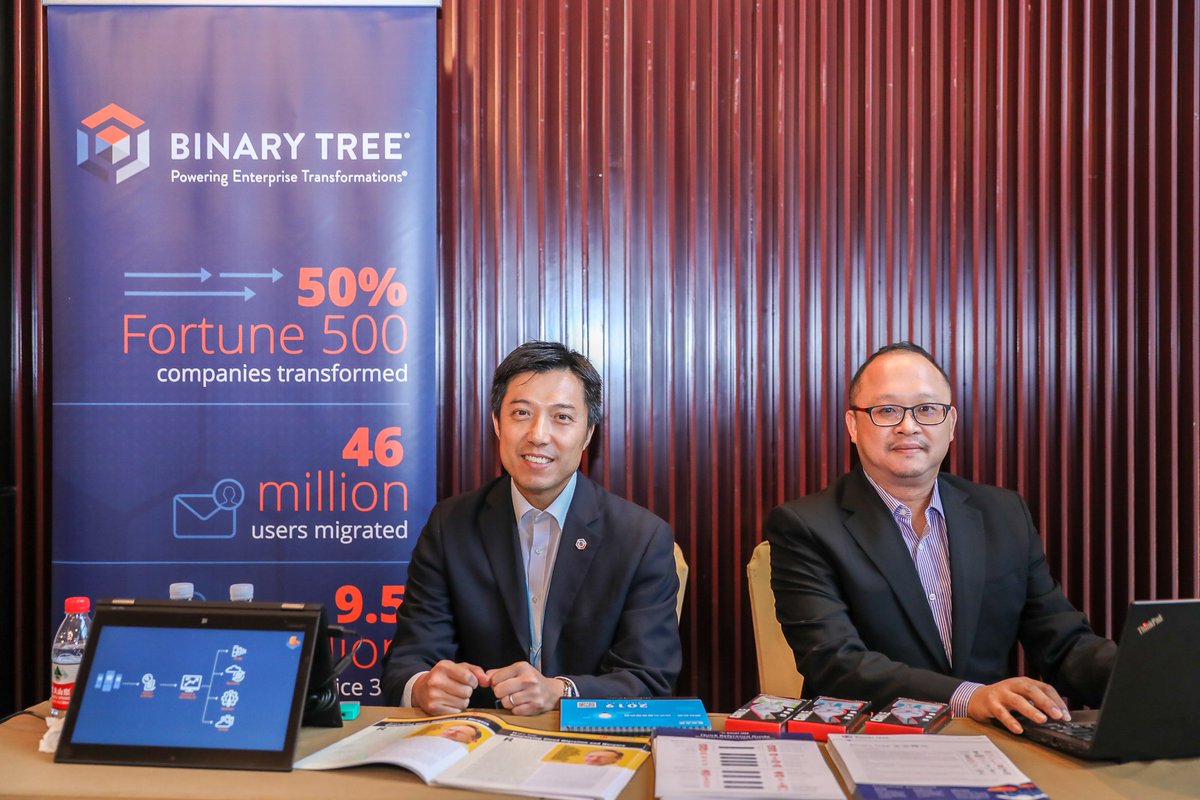 21V_BlueCloud's tweet photo. 21Vianet Blue Cloud
@BinaryTreeAPACJ has transformed more than 8,000 global clients and 42 million users, including 7.5 million users to Office 365. @wilko1702 👏👏👍👍 https://t.co/2hnxZLYguy