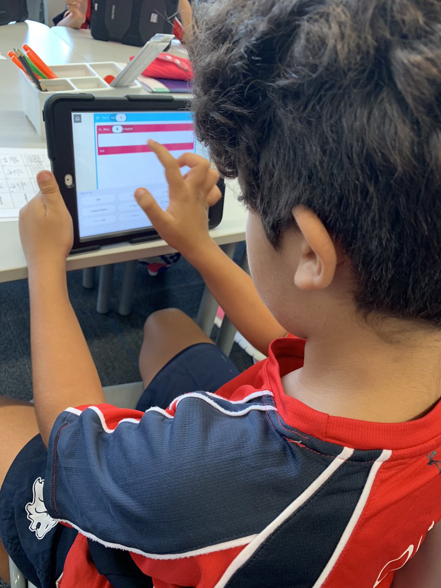 spaktorrens's tweet photo. Multiplication coding with @hopscotch ! Such a great way to get students engaged and interested in Multiplication. Love how students become teachers when they guide their peers and help each other. #SAISrocks #Cognitaway #Coding #multiplication #saisg3 #learning https://t.co/2BCkOUycad