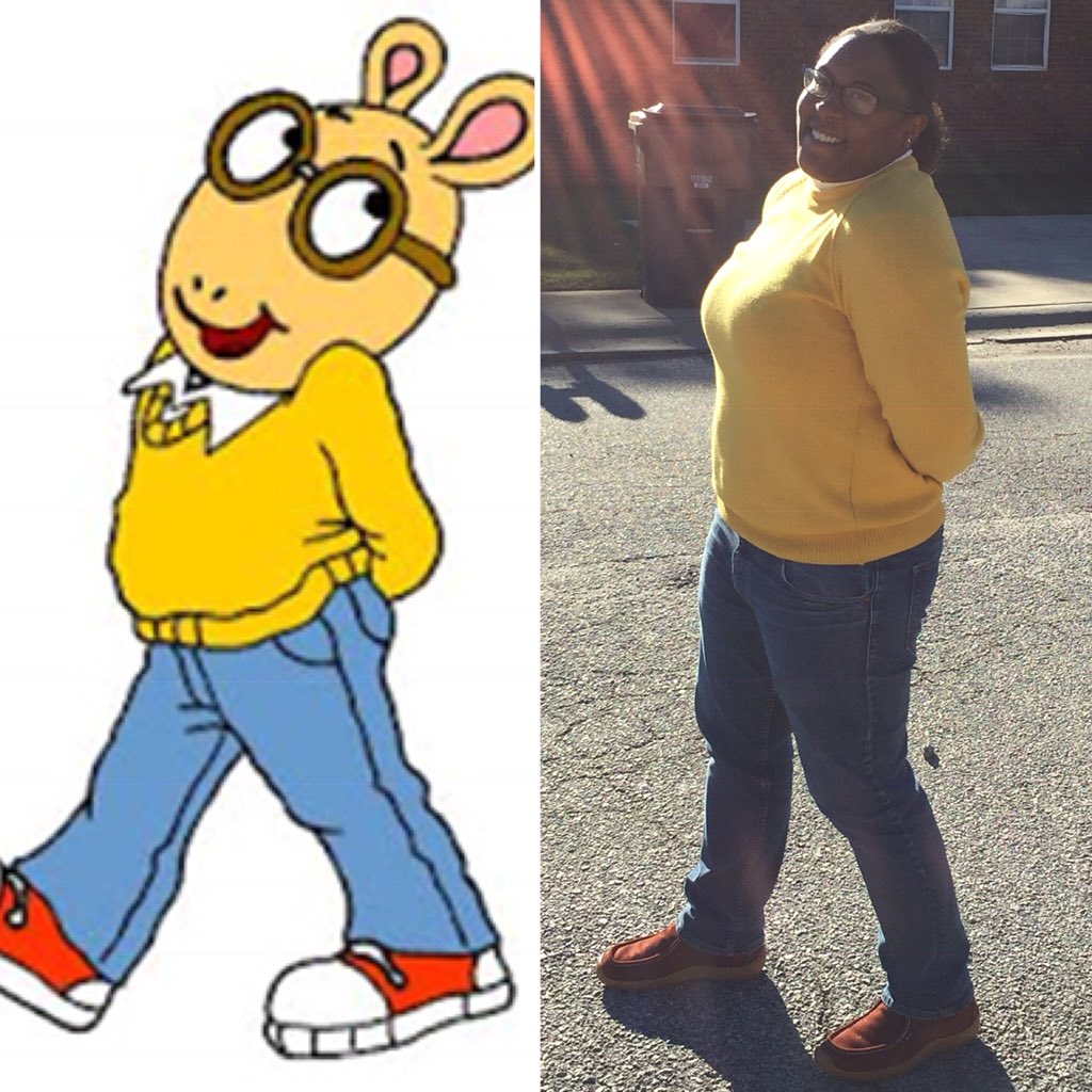 KanesiaSherman's tweet image. When you’ve been walking around all day looking like this guy not realizing it 🤦🏽‍♀️ #ItsCoolThough #ILikeArthur #HalloweenCostumeButNot #Arthur #PBSKids