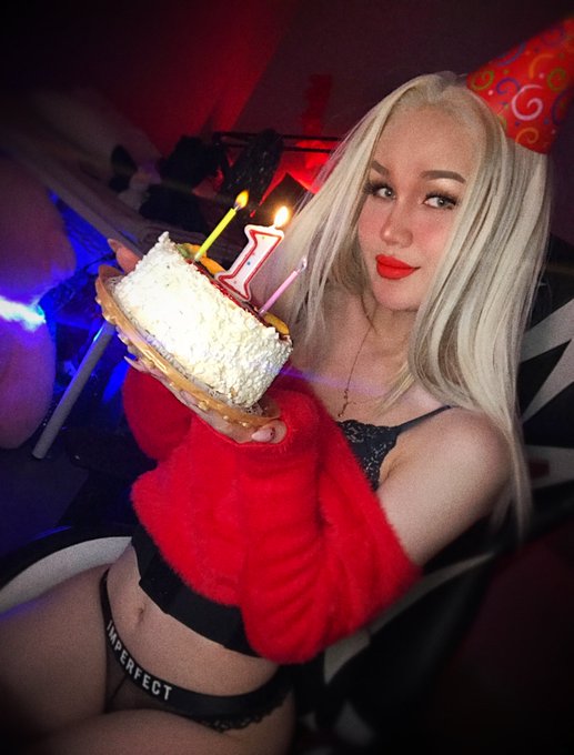 1 year with Chaturbate 🎉@Chaturbate_Pro @chaturbate_eu @Chaturbate_US https://t.co/uutpoFgucq<a class="tags" target="_blank" title="On Twitter" href="/?out=eyJ0eXAiOiJKV1QiLCJhbGciOiJIUzUxMiJ9.eyJpYXQiOjE3MTk3OTg0NjEsImlzcyI6InR3cG9ybnN0YXJzLmNvbSIsIm5iZiI6MTcxOTc5ODQ2MSwiZXhwIjoxNzUxMzM0NDYxLCJyZWRpcmVjdF91cmwiOiJodHRwczovL3R3aXR0ZXIuY29tL0NoYXR1cmJhdGVfUHJvIn0.eXy_HXW5fO1cJ_WEU1m21BUOuHV_taq2JMs0425f7UwD8M_wWC1JrQ_Vc6x4ybeLY_KCVID2PkgmD16fGY16hw">@Chaturbate_Pro</a><a class="tags" href="/tag/chaturbate_eu">@chaturbate_eu</a><a href="/tag/butt"class="tags"><span>#butt</span></a><a href="/tag/ass"class="tags"><span>#ass</span></a><a href="/tag/soft"class="tags"><span>#soft</span></a><a href="/tag/whiteass"class="tags"><span>#whiteass</span></a>