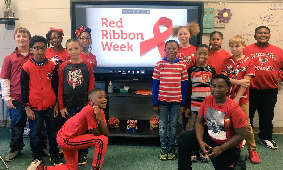 iCounselStars's tweet photo. “Life is Your Journey, Travel Drug Free” #RedRibbonWeek #wearREDday https://t.co/cn4vOP0DL2