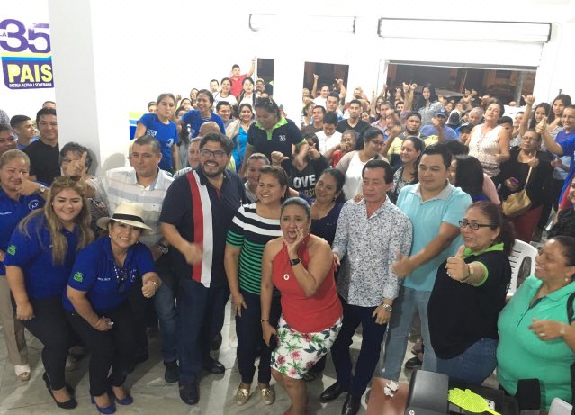albertoariasra's tweet photo. Unidos en el cantón #Triunfo en un mismo sentir, escuchando a la ciudadanía su gran respaldo a la compañera #YolandaVallejo candidata a concejal y #DavidMartillo candidato a la Alcaldía. En la lucha del pueblo nadie se cansa por el Ecuador qué queremos. @Lenin @marialevicuna https://t.co/SwxpqetCQz