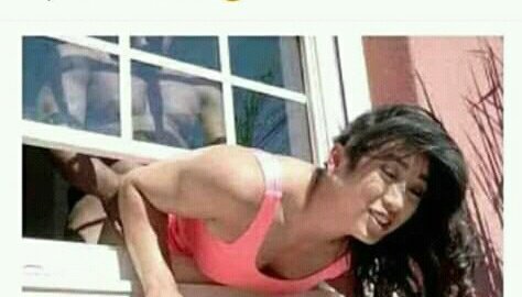 PrincyOk's tweet photo. Pobre esta chica👀
Un aplauso para este hombre que evito que esta mujer se suicidara😹😹 https://t.co/311uPMzdAb