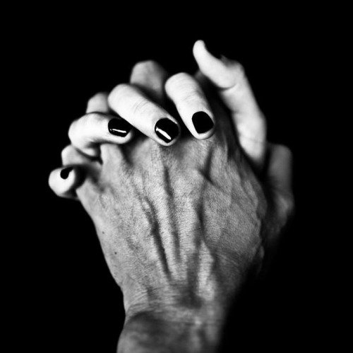 mar_de_sirena's tweet photo. @HotmaiBill @satishc36366576 @bynsny @jack @HindiZahra @ianbremmer @kovacs_music @nightcollage @SelahSue #Quality IS a Real #Quantity👅
🥂#RealConnections Y #ReciprocalInteractions to ALL of Us🥂
#HumanBond IS Sacred✌️#SkinIsNOTStuff

Writing before sleeping⚡️PaZ

#FightWithoutWar🎵#SpeakToGivePeace
Hey🎵#Dance with The #PoetOfLove✌️
#BobMarley🎵Get Up Stand Up [The Reflex Revision] https://t.co/OaENOVrNFM