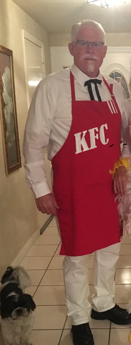 It’s finger lickin good! #colonelcostumecontest <a href="/kfc/">KFC</a>