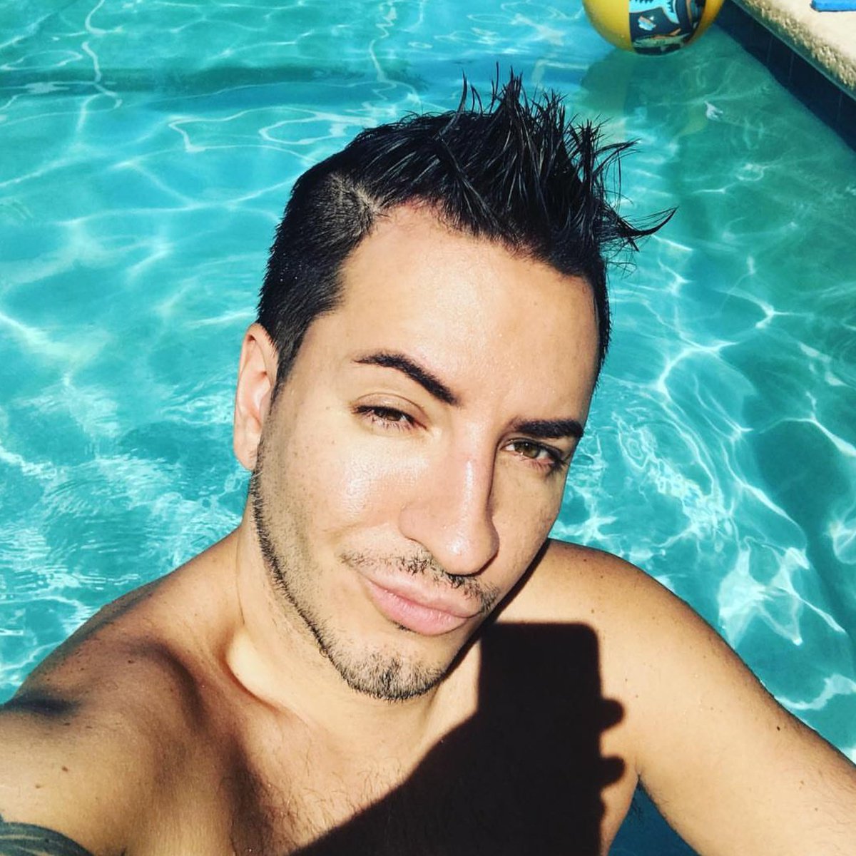 AdamBarta's tweet photo. #NewProfilePic https://t.co/2NLkaV5iar