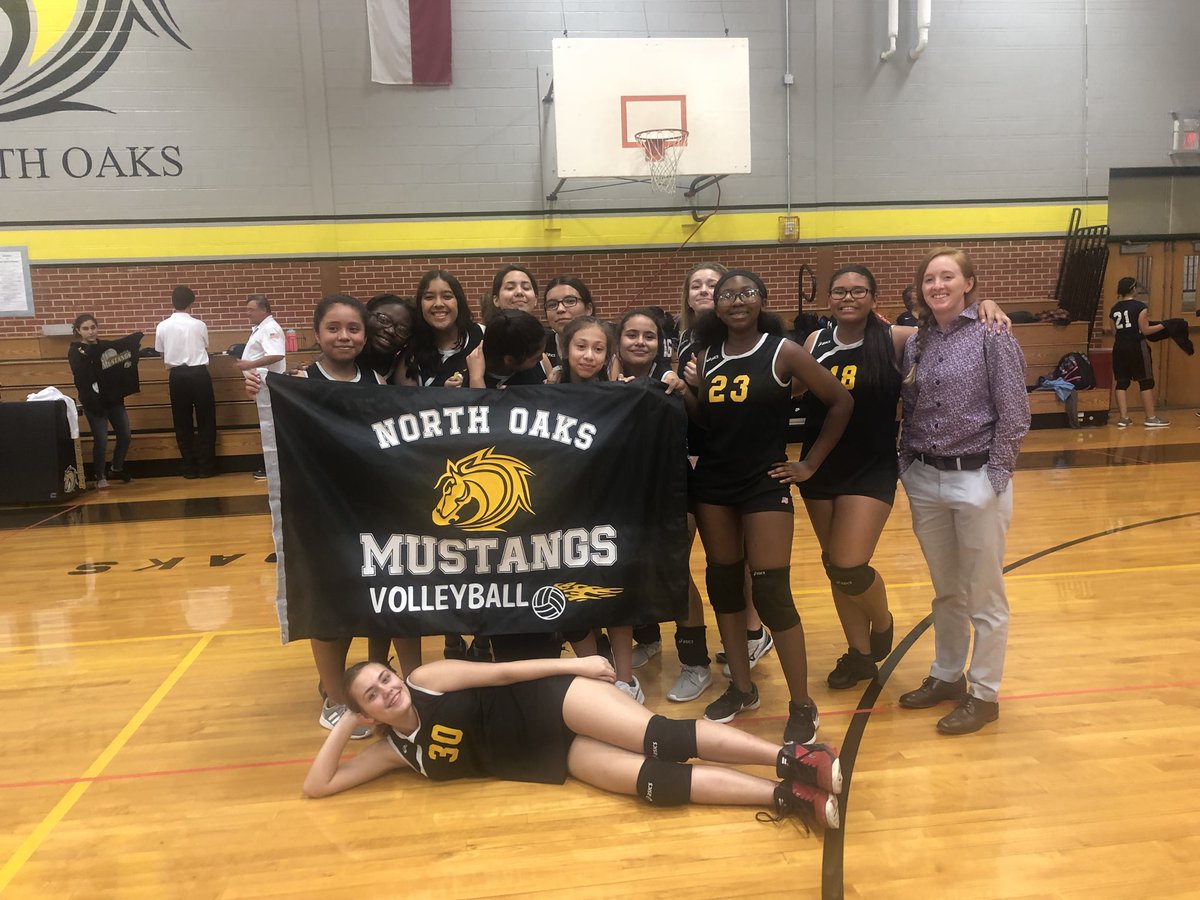 Two victories tonight for our 8th grade <a href="/NOMSLadyMustang/">Lady Mustangs</a> 🏐 #NOMSPride