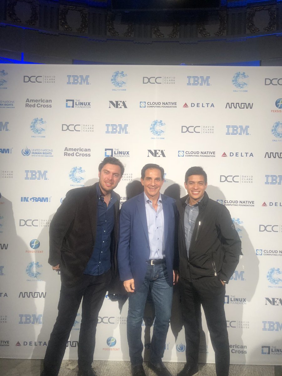 mayareyes23's tweet photo. Getting to spend this evening with lovely folks at the #CallforCode celebration concert tonight 💕 https://t.co/aVooHZySAE