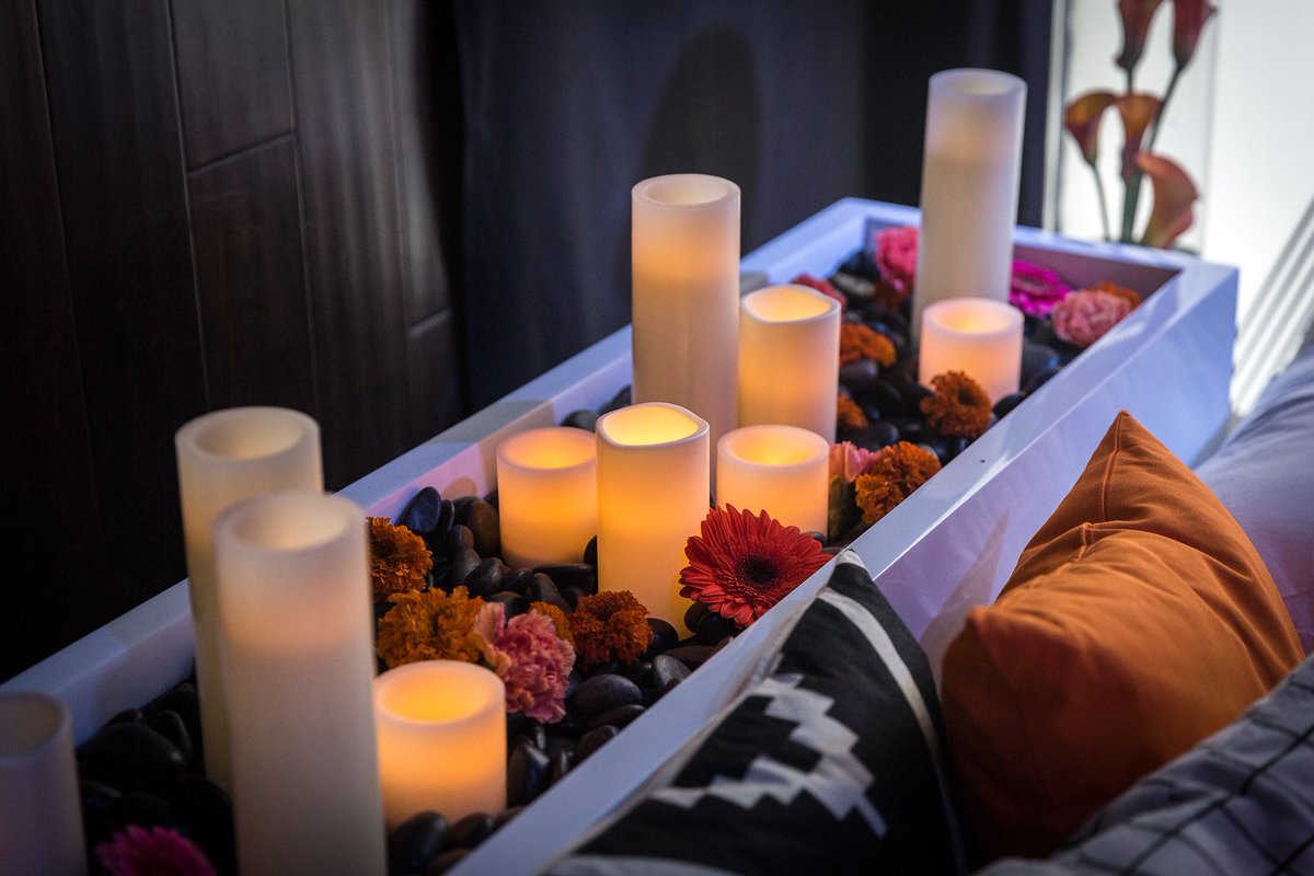 EventLabLLC's tweet image. Bold &amp;amp; Bright Details for our Client Appreciation Event. 
.
#ThankYou #WeLoveOurClients