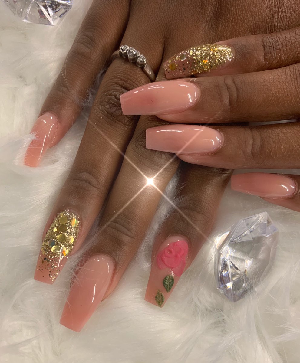 touchedbyamelia's tweet photo. THS 2k18 Homecoming🎀  #nailart #nailswag #beautyblogger #nailsart #nailstagram #beauty #design #msnailtech #art #business #glitter #businessowner #businesswoman #fashionista #nails2inspire #advertising #nailedit #fashionable #TheAmeliaJWay https://t.co/O110jwpJoO