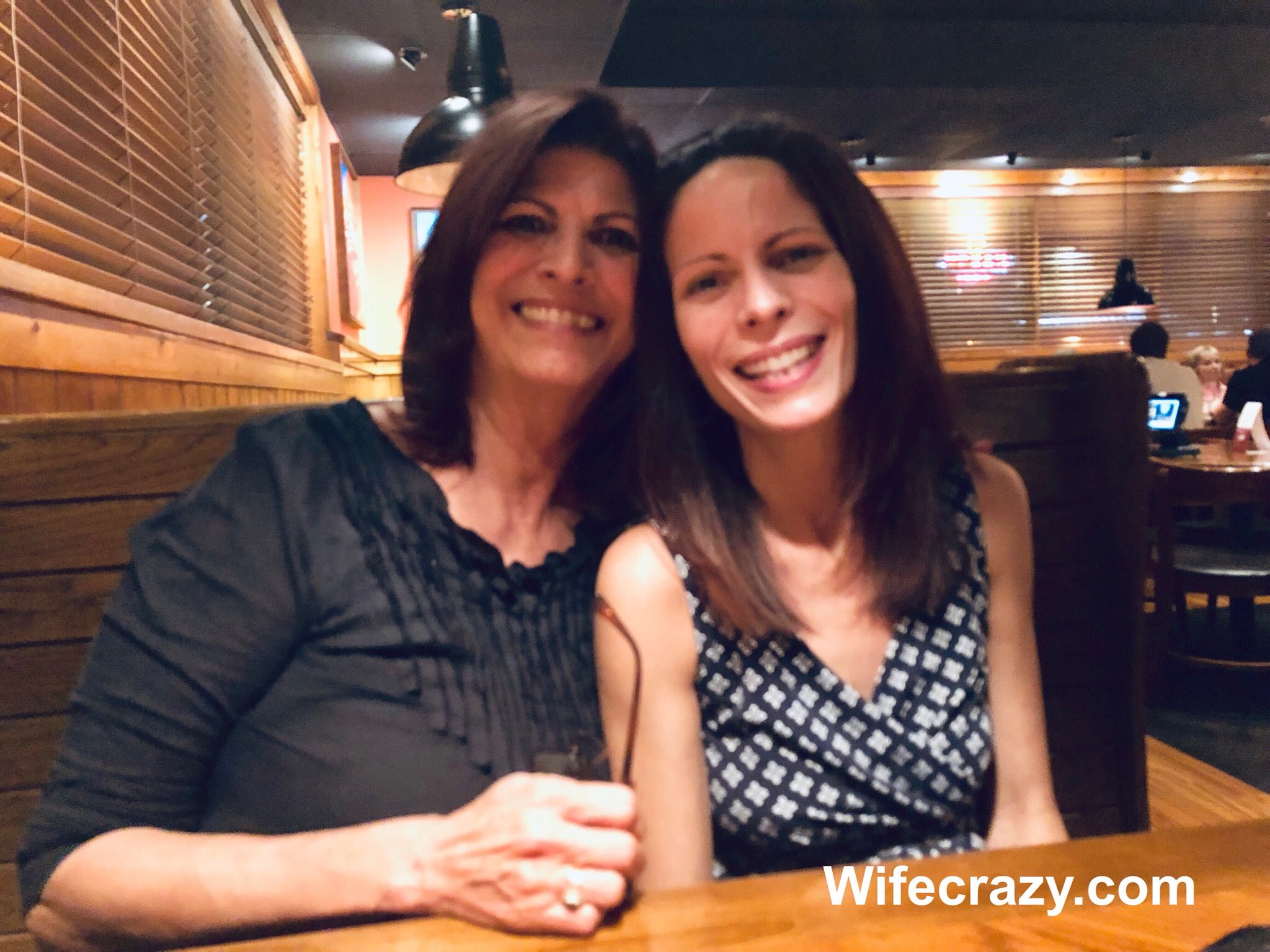 Stacie Twitterissä: "Out to dinner with my mom #wifecrazymom