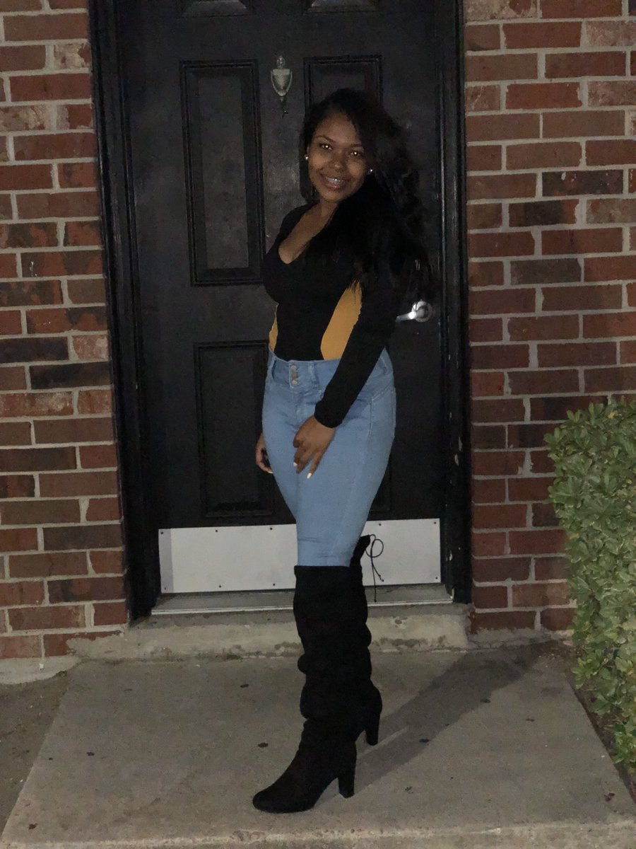 Elani____'s tweet photo. A little late but had a good weekend back in Savannah. βΊοΈ #SSUX18 #SSU https://t.co/blG6QZkPPg