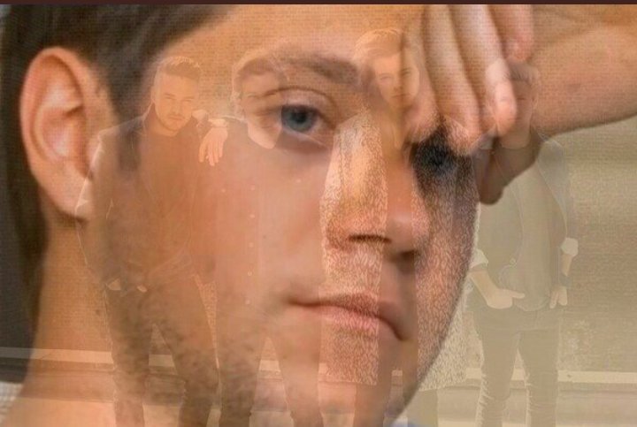 wallsxclouds's tweet photo. Así estoy al revivir la época de colapsar YouTube #WMYBTo1Billion https://t.co/OWqQ0yvtTW
