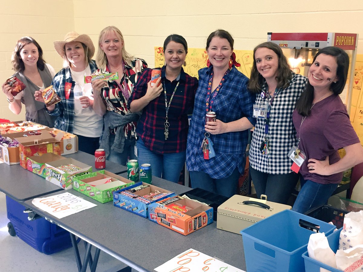 KerriSands's tweet photo. My staff is dedicated...staying late on a Friday afternoon to dance with the kids! @RERockets @kellamityjo #howdydance #mystaffrocksit! https://t.co/l707mhJ2Wa