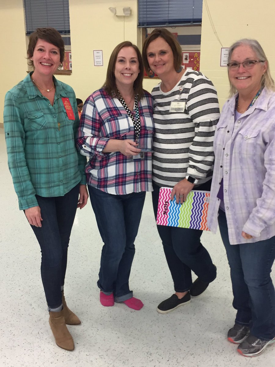 KerriSands's tweet photo. My staff is dedicated...staying late on a Friday afternoon to dance with the kids! @RERockets @kellamityjo #howdydance #mystaffrocksit! https://t.co/l707mhJ2Wa