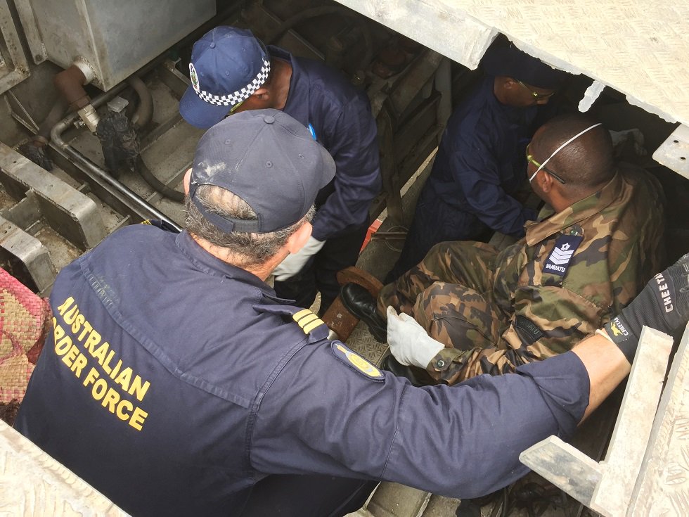 AusHCVanuatu's tweet photo. Australian Border Force experts train officers from Vanuatu’s security agencies in small craft searches to better protect 🇻🇺 from illegal drugs. #Security #Ausborderforce https://t.co/dsGdlmPChd