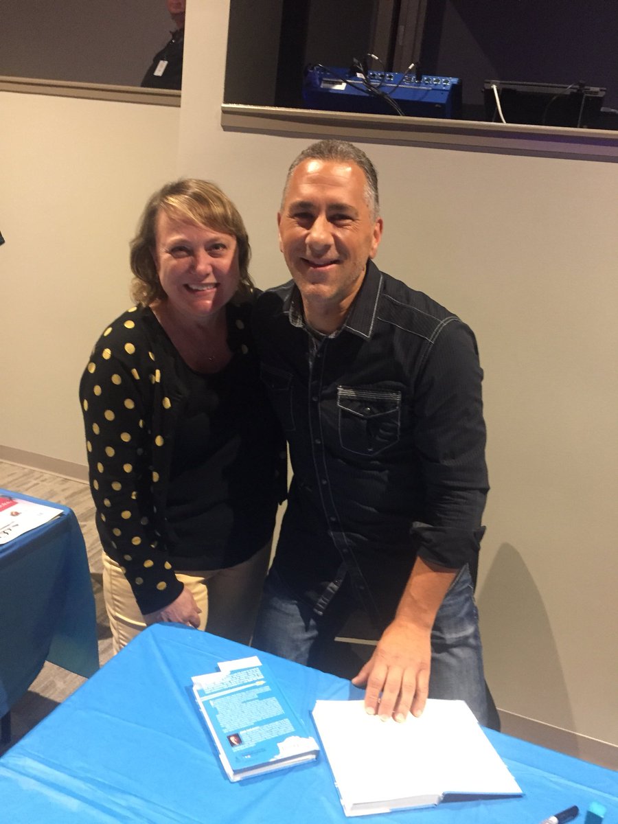 Met my favorite Progressive Christian <a href="/johnpavlovitz/">John Pavlovitz</a> who tells it like it is and proves you can be loud and loving. #stuffthatneedstobesaid #superpowers